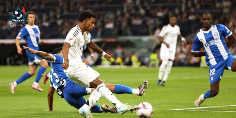 Sự tương phản giữa Deportivo vs Real Madrid